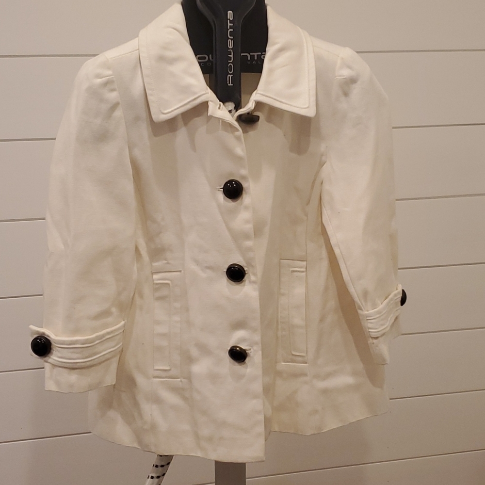 Cream jacket 😍